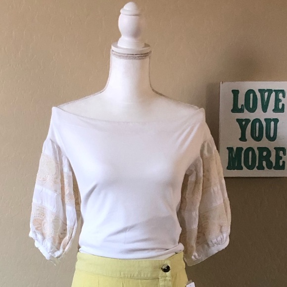 Free People Embroidered Top- Size Medium - Picture 3 of 3